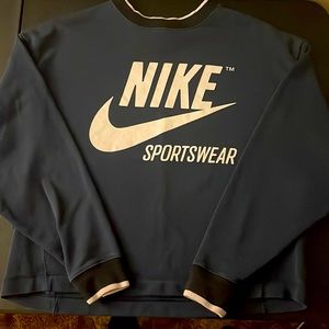 Nike sportswear sweater